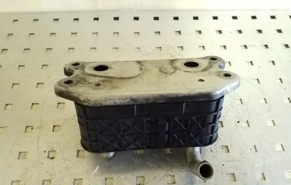 Volvo XC90 Gearbox / Transmission oil cooler 8677973