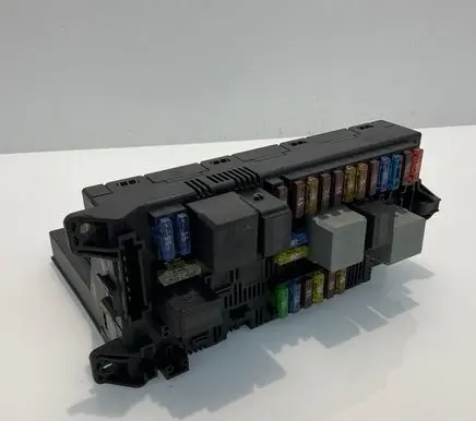 Mercedes-Benz E W211 Fuse module 2115454201 A2115454201