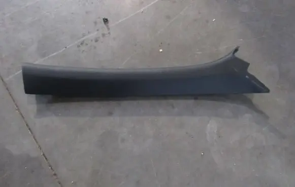 Mercedes-Benz C W204 (A) pillar trim A2046902226