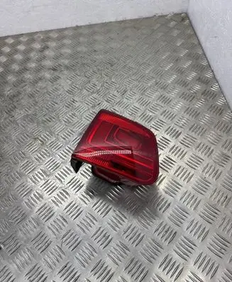 Volkswagen Tiguan Rear/tail lights 5N0945093G