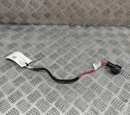 BMW 2 F44 Positive cable (battery) 8589050