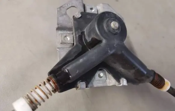 Audi 100 S4 C4 Front door manual window regulator 