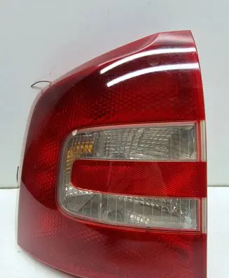 Skoda Octavia Mk2 (1Z) Rear/tail lights 1Z9945
