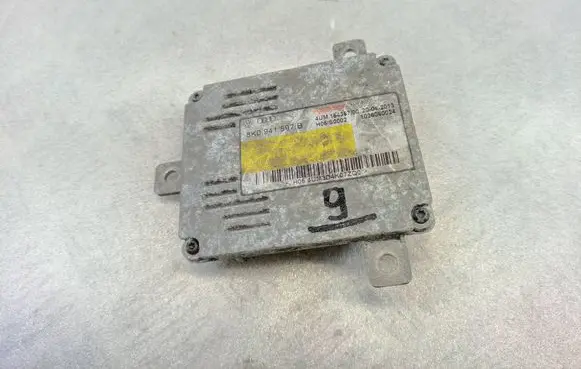 Audi A3 S3 8V Headlight ballast module Xenon 8K0941597B