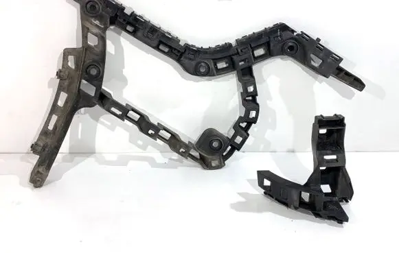 Volkswagen Golf VII Rear bumper mounting bracket