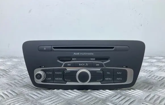 Audi Q3 8U Radio/CD/DVD/GPS head unit 8U0035193B 8X0919884J