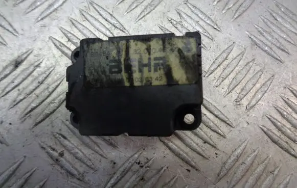 Citroen Xsara Picasso A/C air flow flap actuator/motor 95494