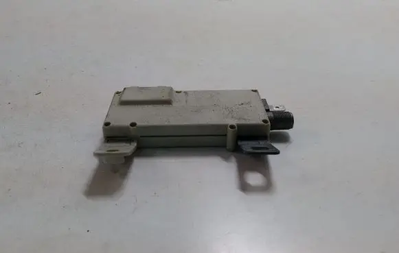 Mercedes-Benz E W210 Antenna control unit 2108200598