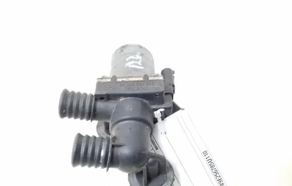BMW 3 E46 Coolant heater control valve 8369805