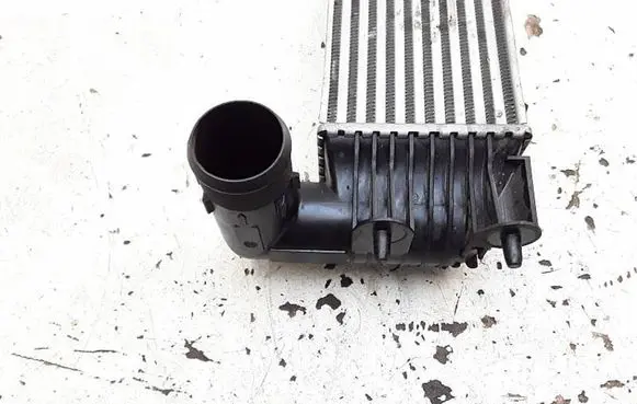 Citroen C5 Intercooler radiator 96765