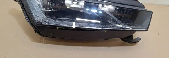 Skoda Octavia Mk4 Headlight/headlamp 5E4941016A