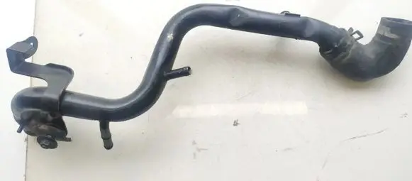 Skoda Superb B5 (3U) Engine coolant pipe/hose 038121071s