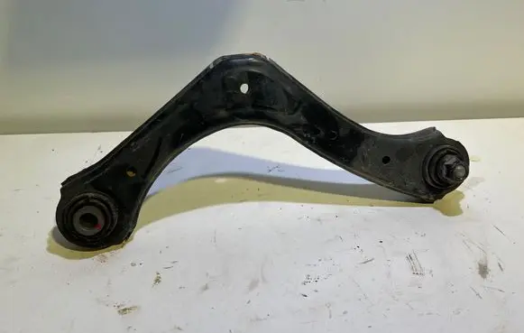 Rear control arm