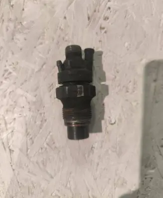 Chevrolet Suburban Fuel injector 0430211097