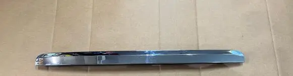 Tailgate trim