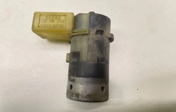 Audi A6 S6 C6 4F Parking PDC sensor 7H0919275C