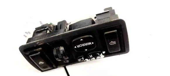 Toyota Avensis T250 Wing mirror switch