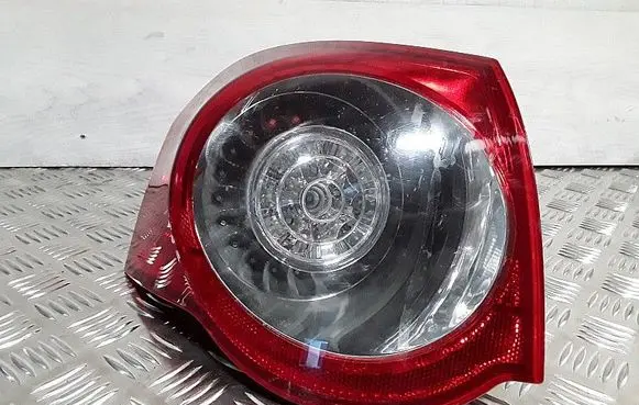 Volkswagen PASSAT B6 Rear/tail lights tyc11b868