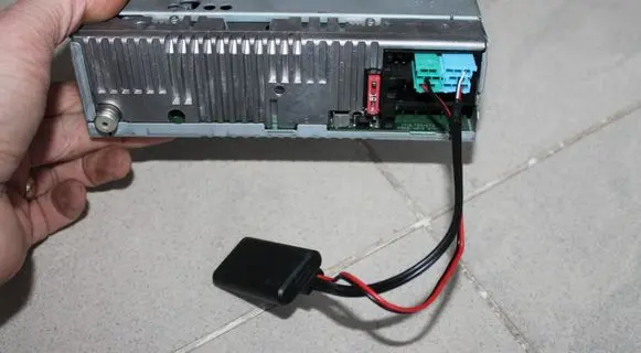 Mercedes-Benz E W210 AUX in-socket connector AUXBT BTAUDIO BECKER