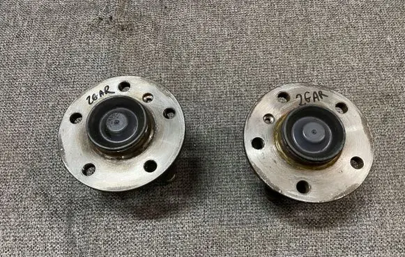 BMW 2 F45 Rear wheel hub 6891921
