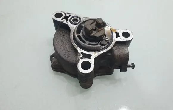 Jeep Compass Vacuum pump 9140300260 05048401AB