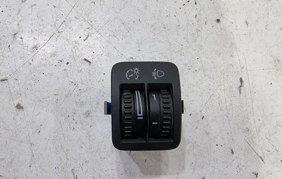 Headlight level height control switch