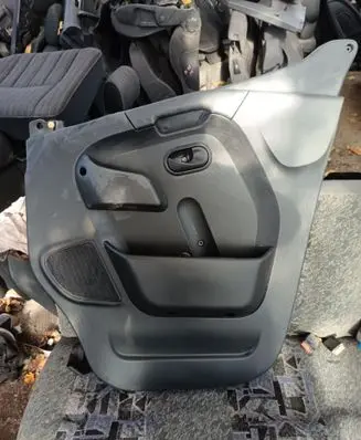 Renault Master III Front door card panel trim 809001997R