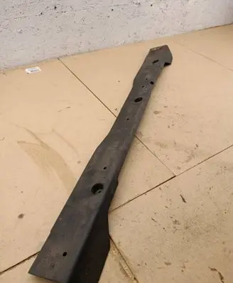 Trunk/boot lower side trim panel