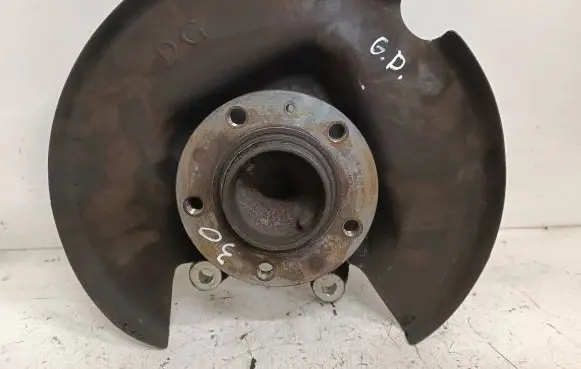 Citroen C4 Grand Picasso Rear wheel hub