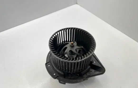 Audi A4 S4 B5 8D Heater fan/blower F664691L 8D281121V 1546563031