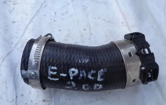 Jaguar E-Pace Intercooler hose/pipe JDE38646