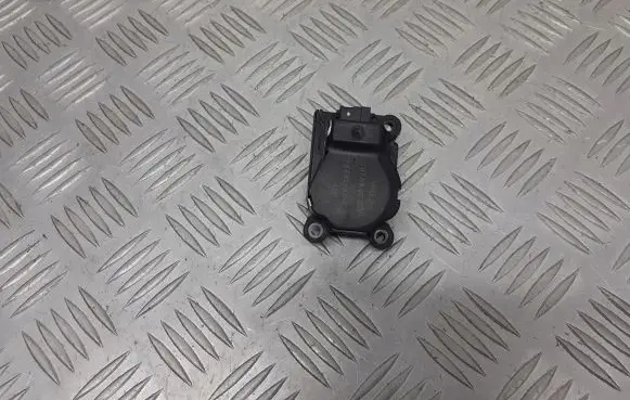 Renault Megane II Central body control module F663746X.C