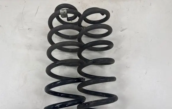 Volkswagen PASSAT B8 Rear coil spring 3Q0511115