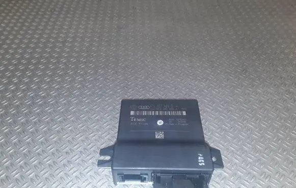 Audi A6 S6 C6 4F Gateway control module 4F0907468D