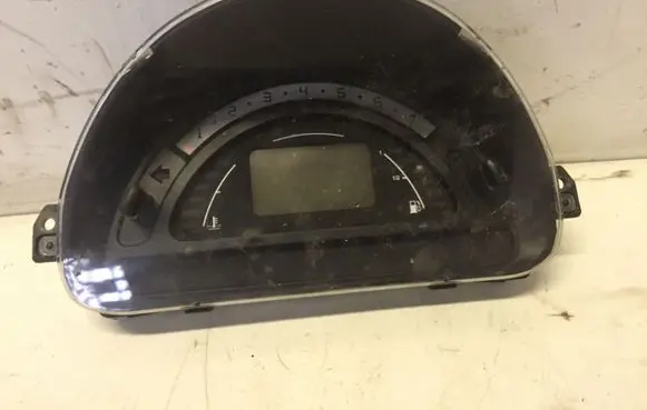 Citroen C3 Speedometer (instrument cluster) 21667252