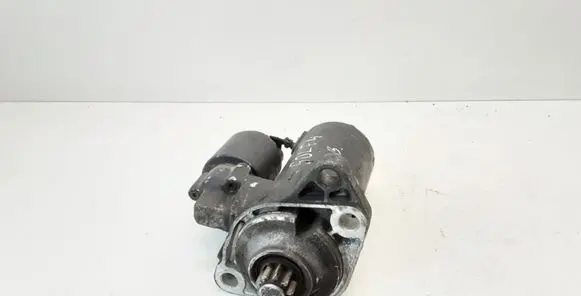 Volkswagen Golf IV Starter motor 0001121006 020911023F