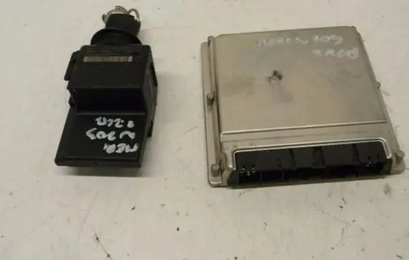 Mercedes-Benz C W203 Engine ECU kit and lock set 0024669001