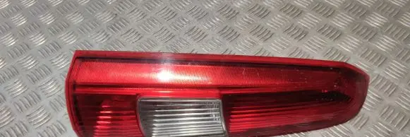 Volvo V70 Rear/tail lights 9154493