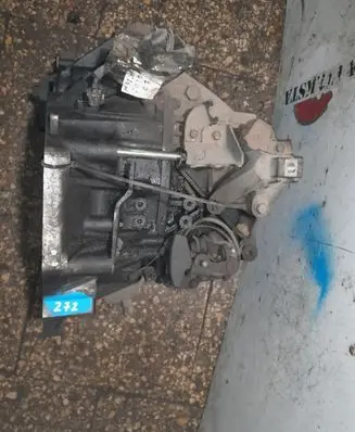 Mazda 5 Manual 6 speed gearbox D2C4B F7L