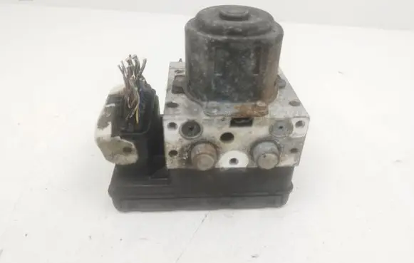 Toyota Avensis Verso ABS Pump 4451044050