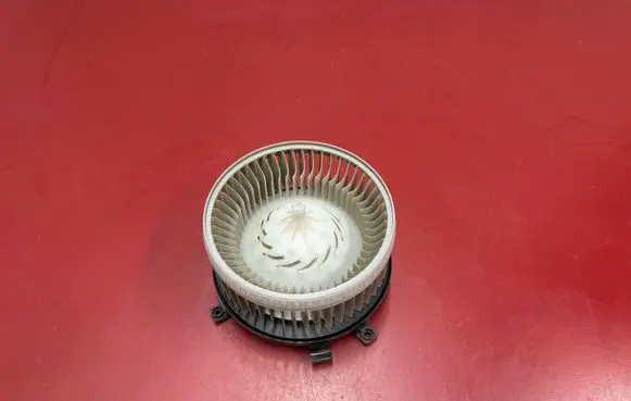 Chrysler Pacifica Heater fan/blower LB580001 17362