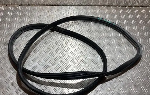 Toyota Aygo X Front door rubber seal PK20050