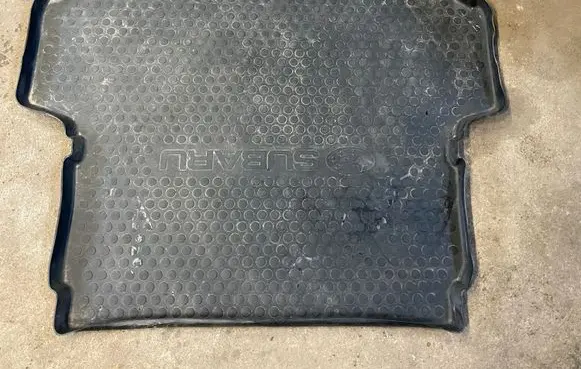 Subaru Outback Rubber trunk/boot mat liner 