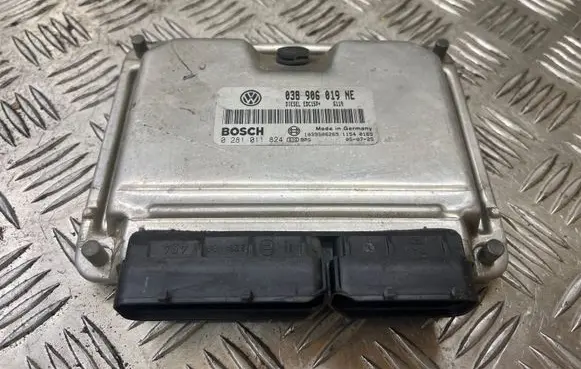 Skoda Fabia Mk1 (6Y) Engine control unit/module 038906019NE