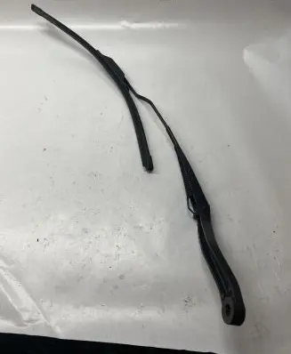 Dodge RAM 1500 DS Windshield/front glass wiper blade 55277449
