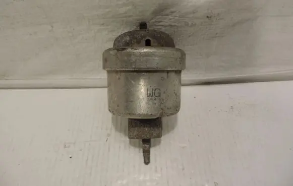 Opel Vectra B Engine mount vacuum valve 90497967