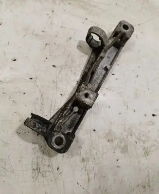 Volkswagen Golf V Engine mounting bracket 06A129723D