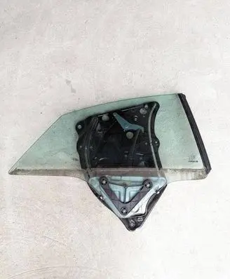 Mercedes-Benz E C207 W207 Rear side window RH961882