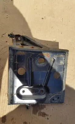 Mitsubishi Space Star Battery tray 