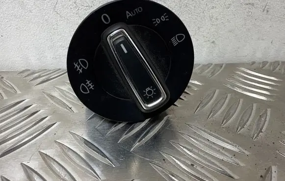 Volkswagen Golf VII Light switch 5G0941431BD 00002771